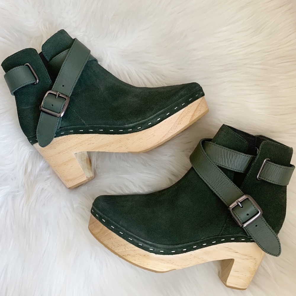 Free People • Bungalow Suede Clog Booties • Sz 8